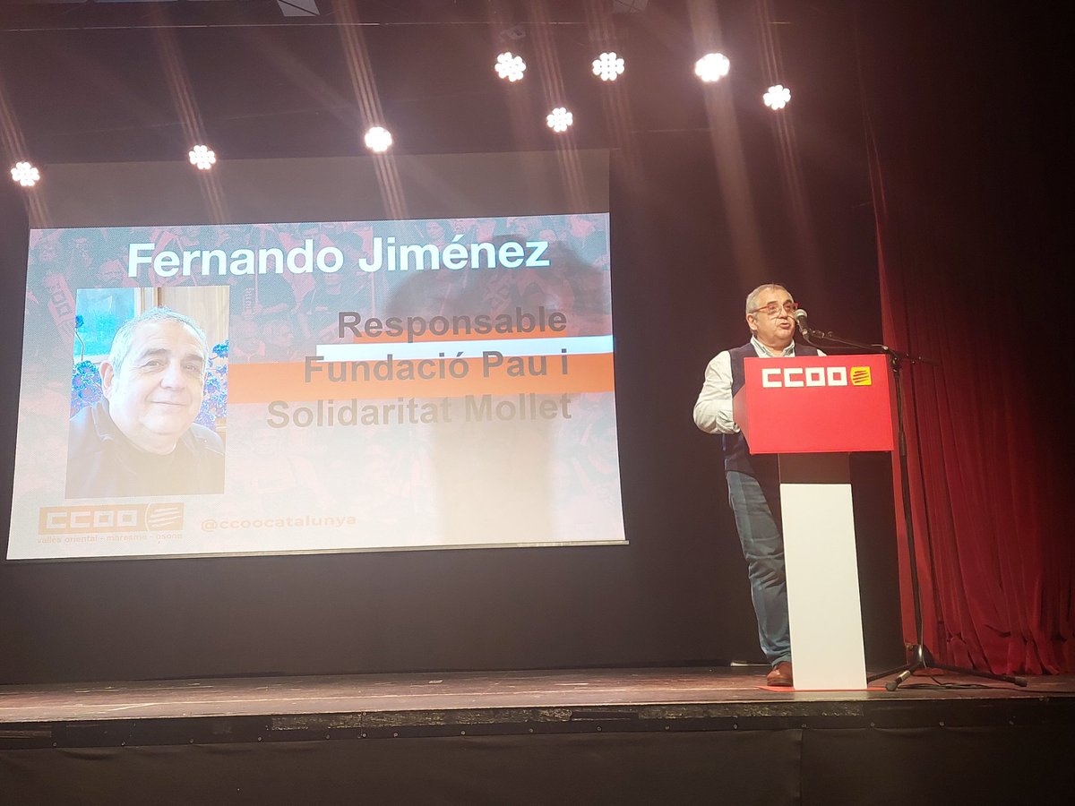AaddMari's tweet photo. Acto de reconocimiento y agradecimiento a las personas que confeccionaron las mascarillas  durante la pandemia
Felicidades @ccoocatalunya per 60 anys de lucha y sindicalismo. 💪🏻
#Mollet #CCOO @CCOO @ccoovormaros @FdoJimenezF @davidmomu86  @lluisagonzalezr https://t.co/xen6CBvvQa
