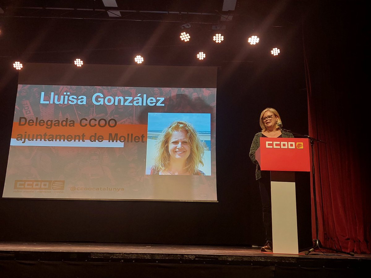 AaddMari's tweet photo. Acto de reconocimiento y agradecimiento a las personas que confeccionaron las mascarillas  durante la pandemia
Felicidades @ccoocatalunya per 60 anys de lucha y sindicalismo. 💪🏻
#Mollet #CCOO @CCOO @ccoovormaros @FdoJimenezF @davidmomu86  @lluisagonzalezr https://t.co/xen6CBvvQa