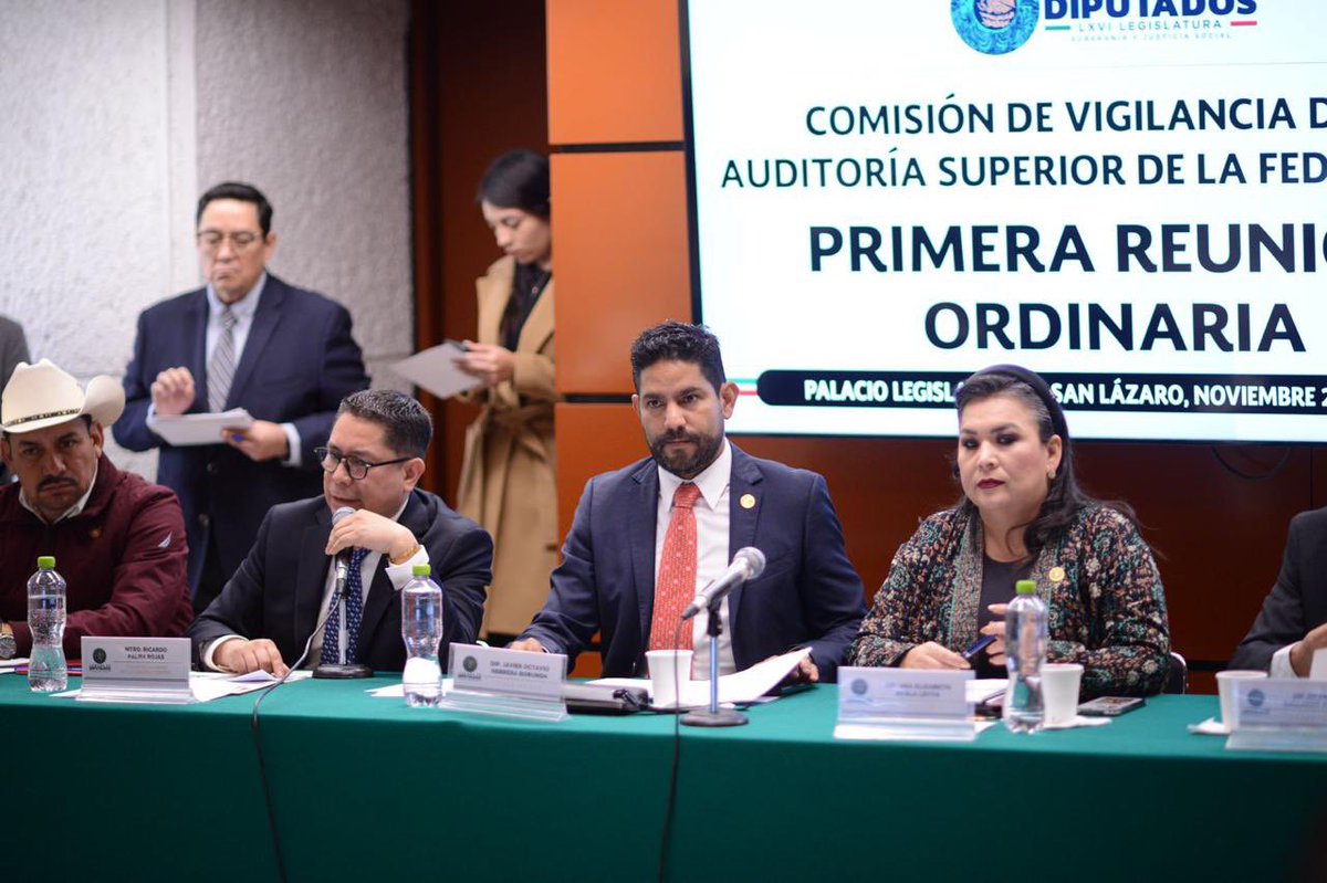 JavierHerreraMx's tweet photo. El día de hoy aprobamos por unanimidad de 32 votos, el acuerdo por el que se designa a la firma PricewaterhouseCoopers, S.C. (PwC) para fungir como auditor externo del Banco de México durante el periodo 2024–2028. 

@R_Ramirez_O 
#Banxico #LXVILegislatura
