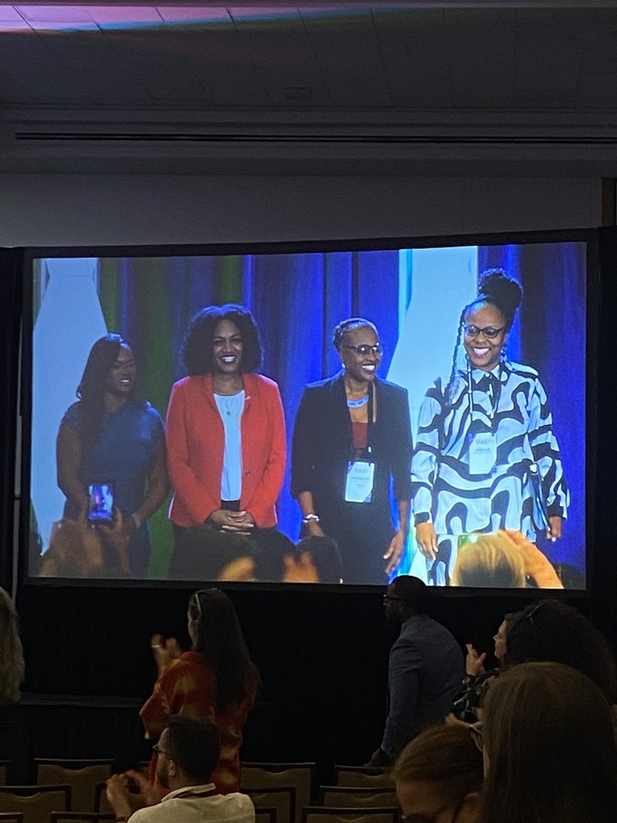 TransformAnthro's tweet image. “You cannot be in praxis alone or in isolation.” 

Dr. Jackson exemplified this statement this evening, weaving together stories and lessons from family ancestors, anthropological foremothers, and inviting Floridian guests to share the stage.