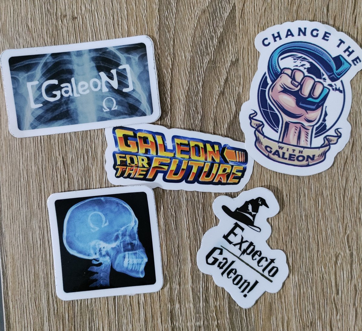 KelCoc's tweet photo. d'internet à la réalité,
merci pour cette soirée 🥂

Good news en approche 📈🤫

#DeSci @GaleonCare #CryptoEvent https://t.co/dztWNyNVsb