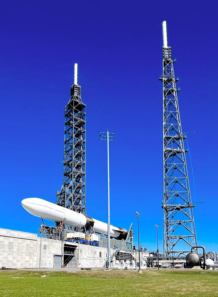 blueorigin's tweet photo. #NewGlenn made its journey from the integration facility to the launch pad. Up next: upending our integrated launch vehicle. https://t.co/nFKtHuGMdk
