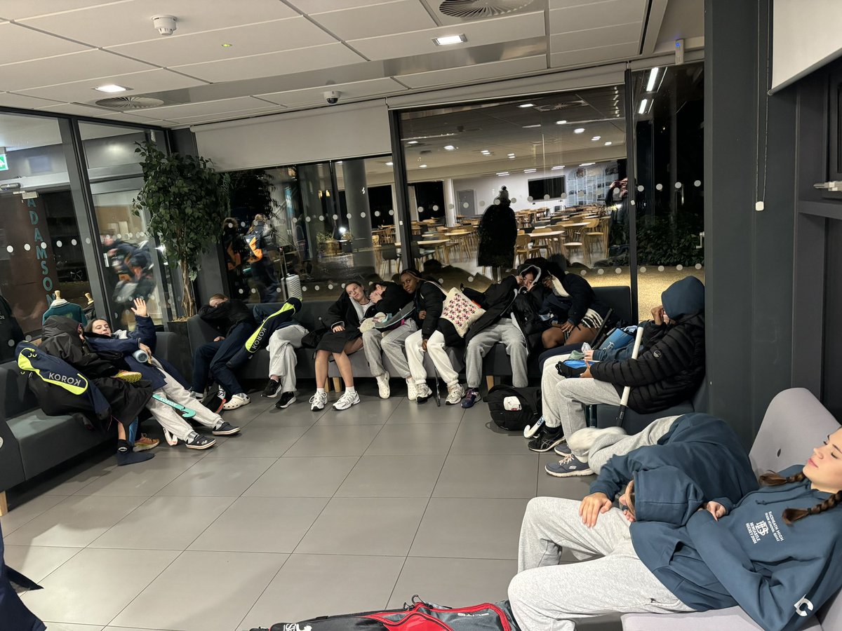 BlackheathHigh Sport (@blackheathsport) on Twitter photo Day 1 of our Newcastle adventure! Due to snow the tournament has become indoor hockey. The team have learnt so many new skills, they've scored so many goals and they've made lots of new friends! βοΈπβοΈπ«Ά we're having a GREAT time <a href="/BlackheathHigh/">Blackheath High School GDST</a> Day 1 of our Newcastle adventure! Due to snow the tournament has become indoor hockey. The team have learnt so many new skills, they've scored so many goals and they've made lots of new friends! βοΈπβοΈπ«Ά we're having a GREAT time <a href="/BlackheathHigh/">Blackheath High School GDST</a>