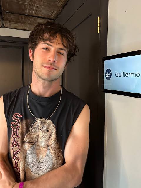 AlberthRmz's tweet photo. @BeautyOfertasMx Esto de verdad es lo mío . . . 3 de mis meros moles 😍 https://t.co/6Heh5glFki