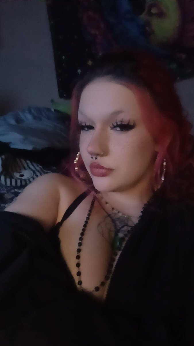 thetrippiehippe's tweet photo. Updated pinned‼️ 
╭─ ─ ─ ─ ─ ─ ──╮
│• 22- she/her 🙂‍↕️
│• Sub (⁠ㆁ⁠ω⁠ㆁ⁠)🎀
│• NO TW! 🫶🏻
│• Hard kinks 🩷
╰─ ─ ─ ─ ─ ─ ─ ─╯ 
 • Minors, zoos, maps DNI •

 ° ♡ + ↺ to be moots ° https://t.co/dzLDRBxDHg