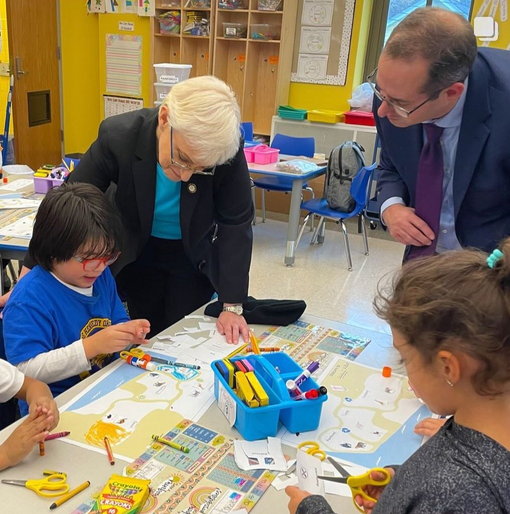 JKO Elementary (@ps66jko) on Twitter photo A big thank you to Council Member Schulman for your ongoing support of the PS 66 community! The Knights were thrilled to share our after-school program with you. <a href="/Lynn4NYC/">Lynn Schulman 舒曼琳</a> <a href="/NYCCouncil/">New York City Council</a> <a href="/NYCSchools/">NYC Public Schools</a> <a href="/D27NYC/">Community School District 27</a> #SalvadoriCenter #66Pride A big thank you to Council Member Schulman for your ongoing support of the PS 66 community! The Knights were thrilled to share our after-school program with you. <a href="/Lynn4NYC/">Lynn Schulman 舒曼琳</a> <a href="/NYCCouncil/">New York City Council</a> <a href="/NYCSchools/">NYC Public Schools</a> <a href="/D27NYC/">Community School District 27</a> #SalvadoriCenter #66Pride
