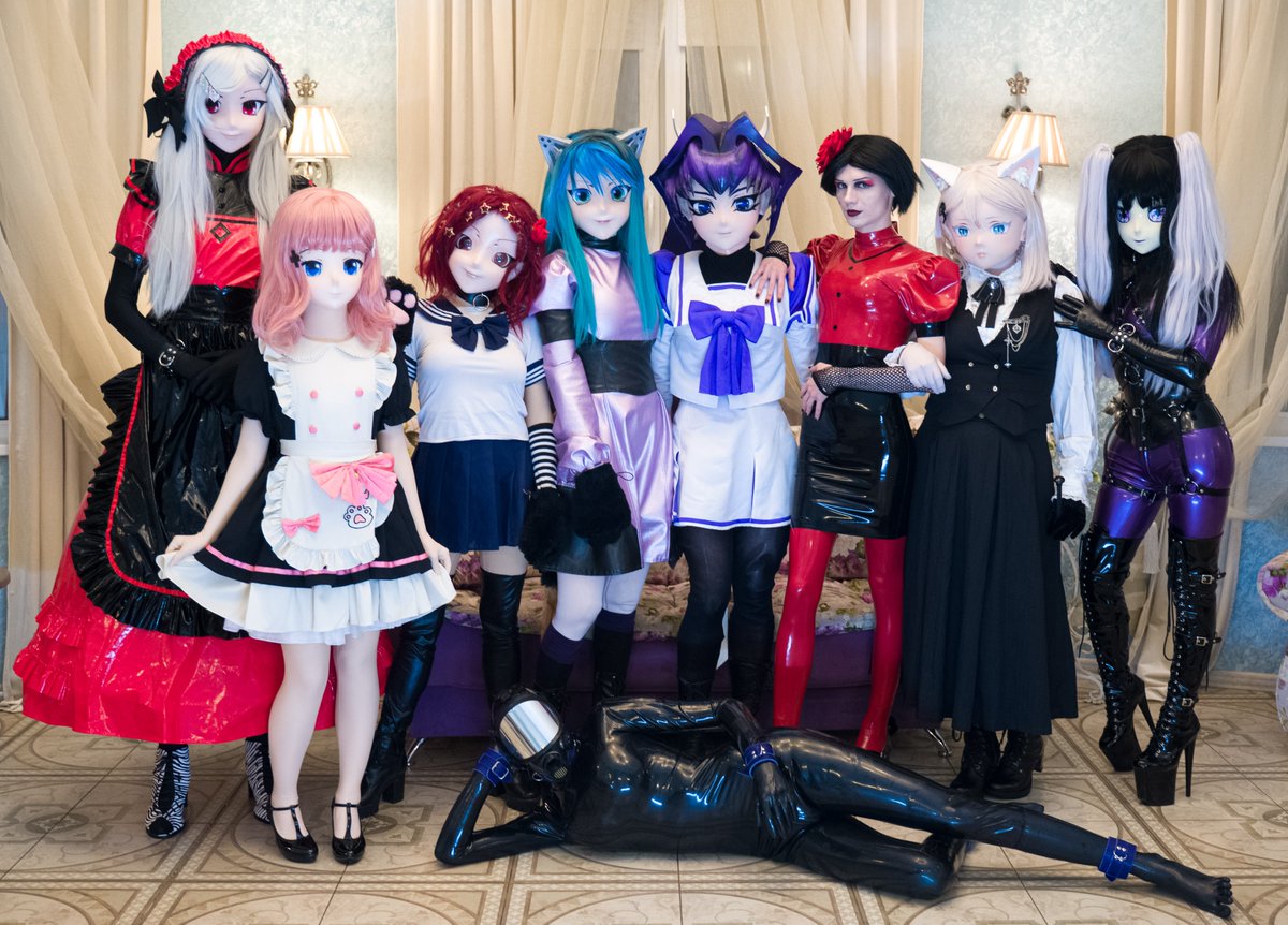 Hikarinaka's tweet photo. A group photo from our last offmeet
@ArkadyStranger
@KigSonya
@LinDollHappy
@LatexKig
@Engetsugin
@MaryEremDoll
@Nassnull
Dina
Foxy
Alisa
Ph: Tamara, Mary Erem
#kigurumi #offmeet https://t.co/mVsa8naKs9