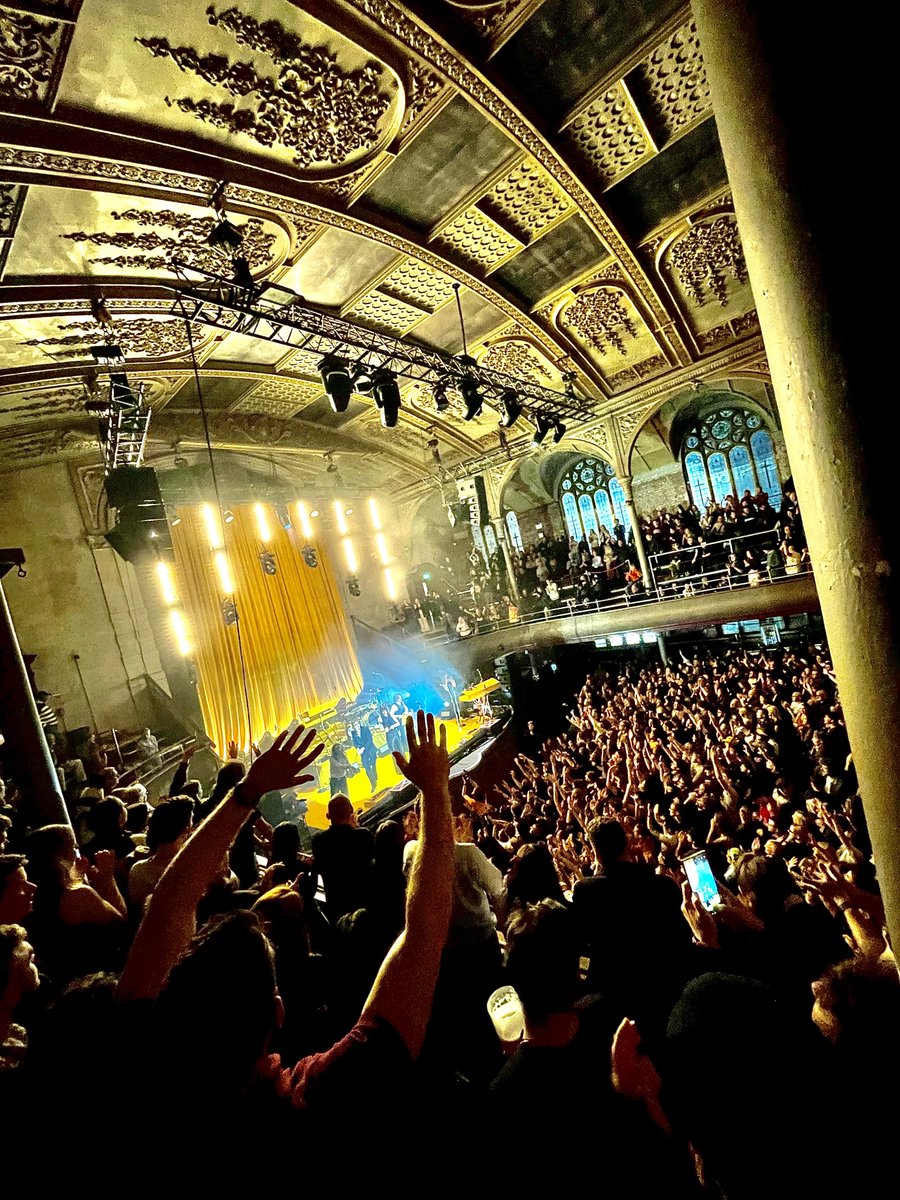 Blossoms of Stockport live at the Albert Hall, Manchester 📍