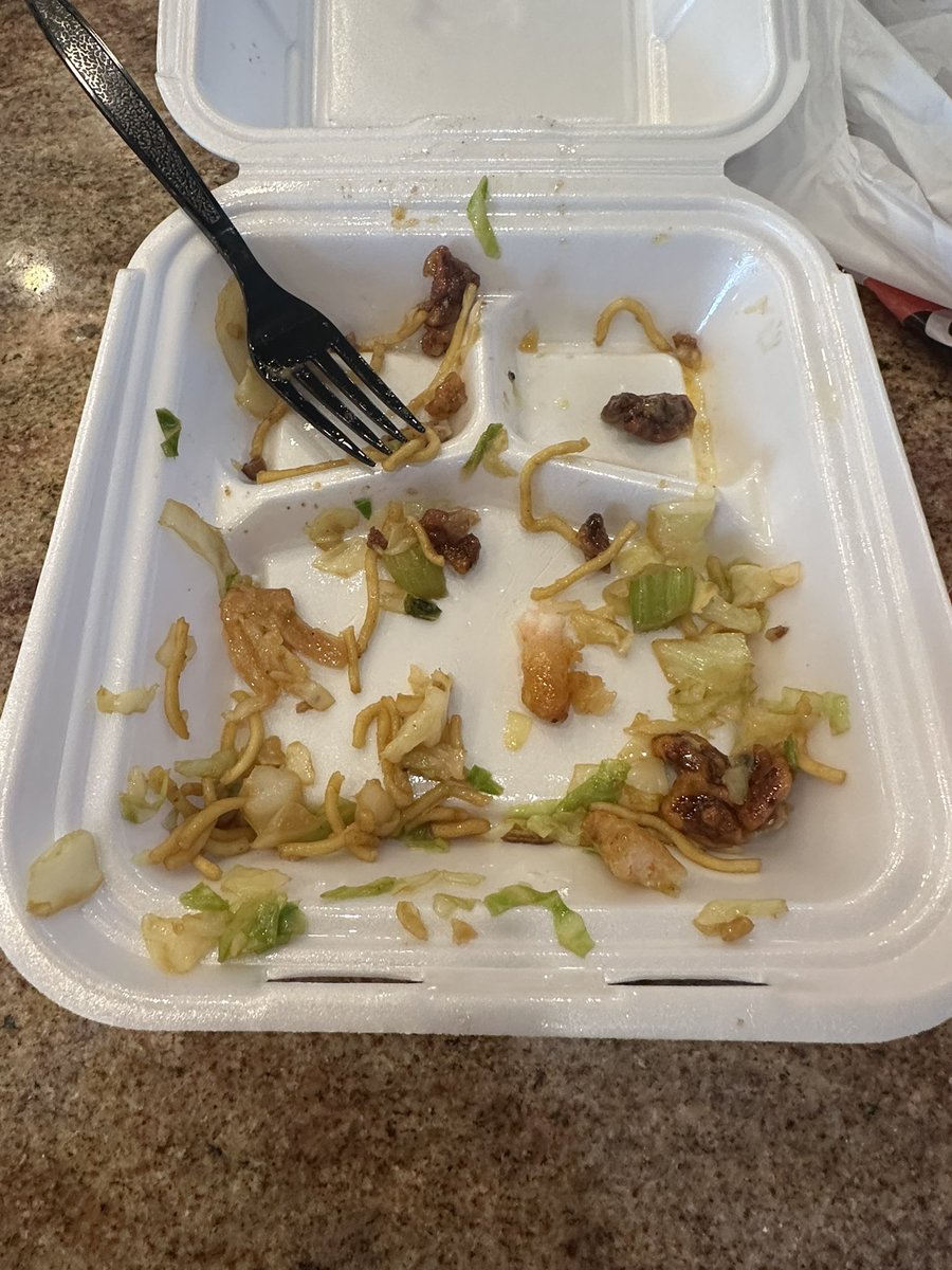 98leciel's tweet photo. panda express #isass https://t.co/wuGEv5Py0C