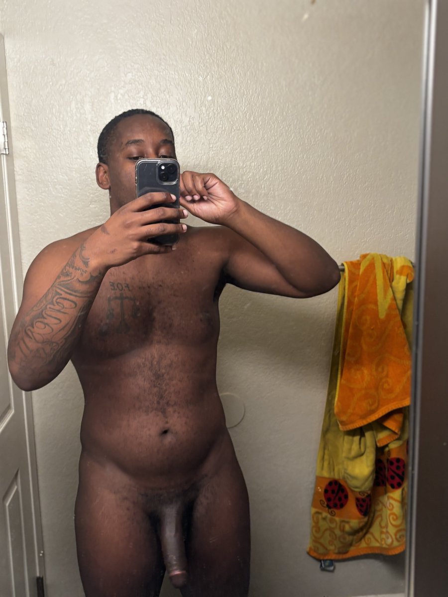 👑🖤 tweet media