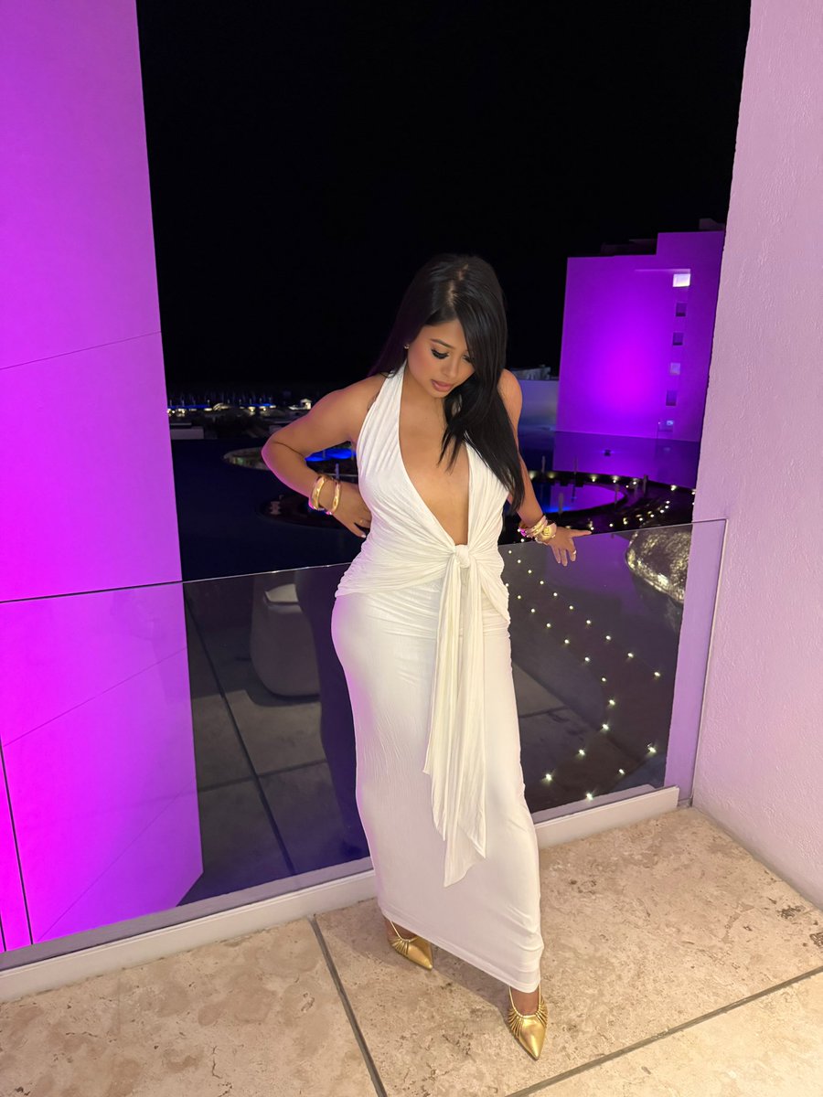 littleprettyg's tweet photo. A vacation hate to see me coming https://t.co/wGzxIjbQq1