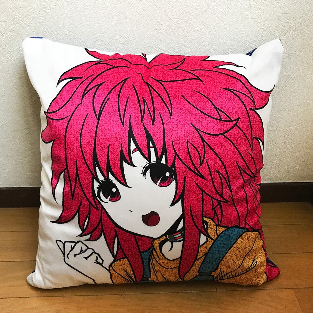 KimigaSlop's tweet photo. One sprite of Nao smiling is stored in the game files but is never used in game. Instead, it has been used as a throw pillow cover design. https://t.co/zStAsEouoF