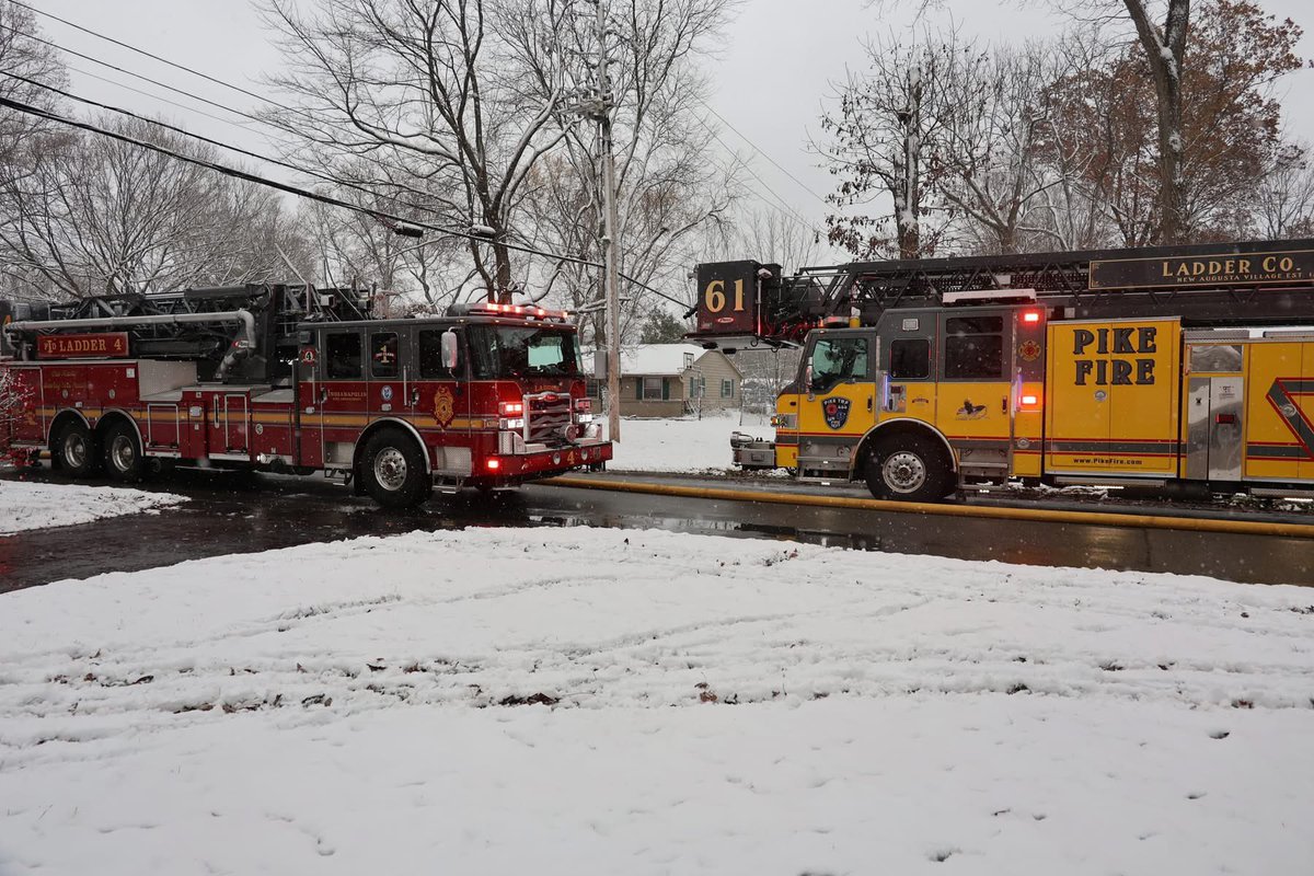 IFD_NEWS's tweet photo. home for 19 years and will stay with relatives. No injuries. #PTFD Assisted. https://t.co/GhE3hbQnct