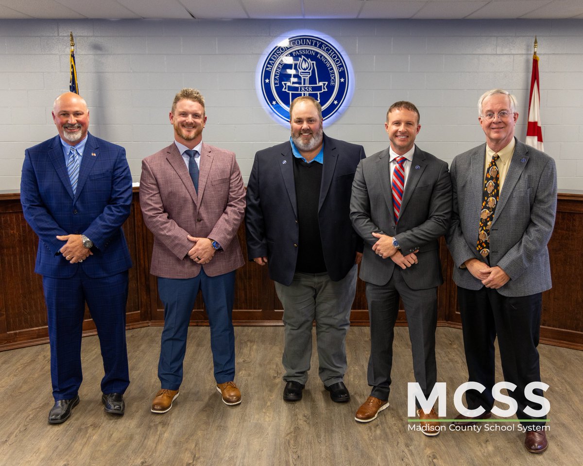 This afternoon, MCSS was honored to add two new members to the Madison County Board of Education: District 1 Member Mr. David Vess and District 2 Member Mr. Wes Jones.
Mr. Vess and Mr. Jones bring fresh perspectives and a shared passion for serving our Family. #ThePowerOfUs