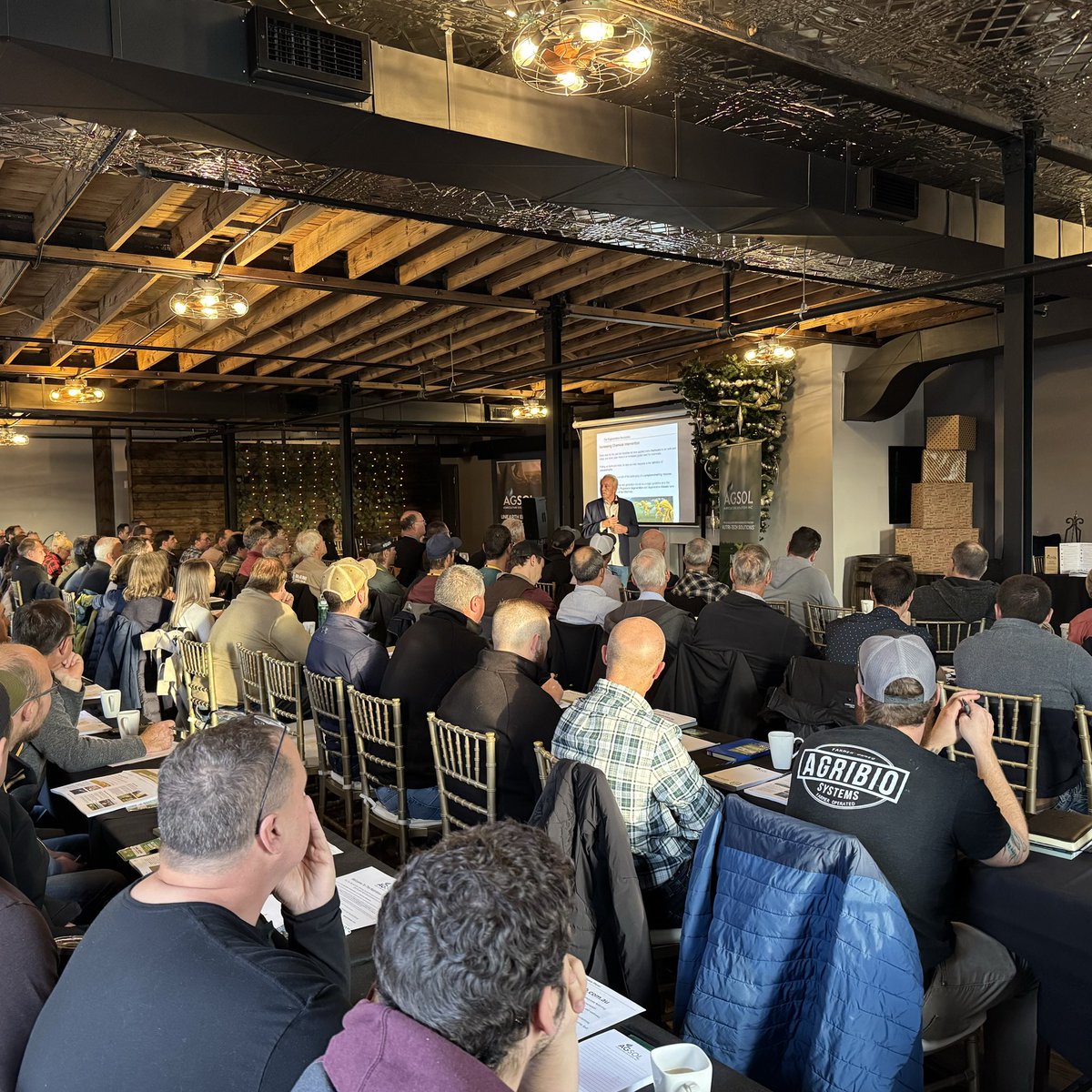 Day 1 Recap: Nutrition Farming Course 🌱

What an incredible first day in Stratford, Ontario!

🌾 Graeme Sait shared strategies to improve soil, farm &amp; personal health.

🌍 Discussed modern ag practices &amp; innovative fertilizers.

🤝 Connected with passionate attendees driving