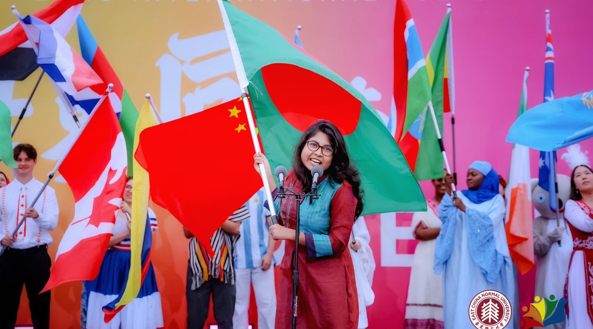 AntuReneka's tweet photo. 16 November, 2024
18th ECNU International Cultural Festival 🎉🎉🎉
Representing Bangladesh in mini expo, indeed one of the best moments in 2024. Thanks my beloved East China Normal University for such a great opportunity to show patriotism. 🇨🇳🤝🇧🇩 https://t.co/Ye13UmHDxO