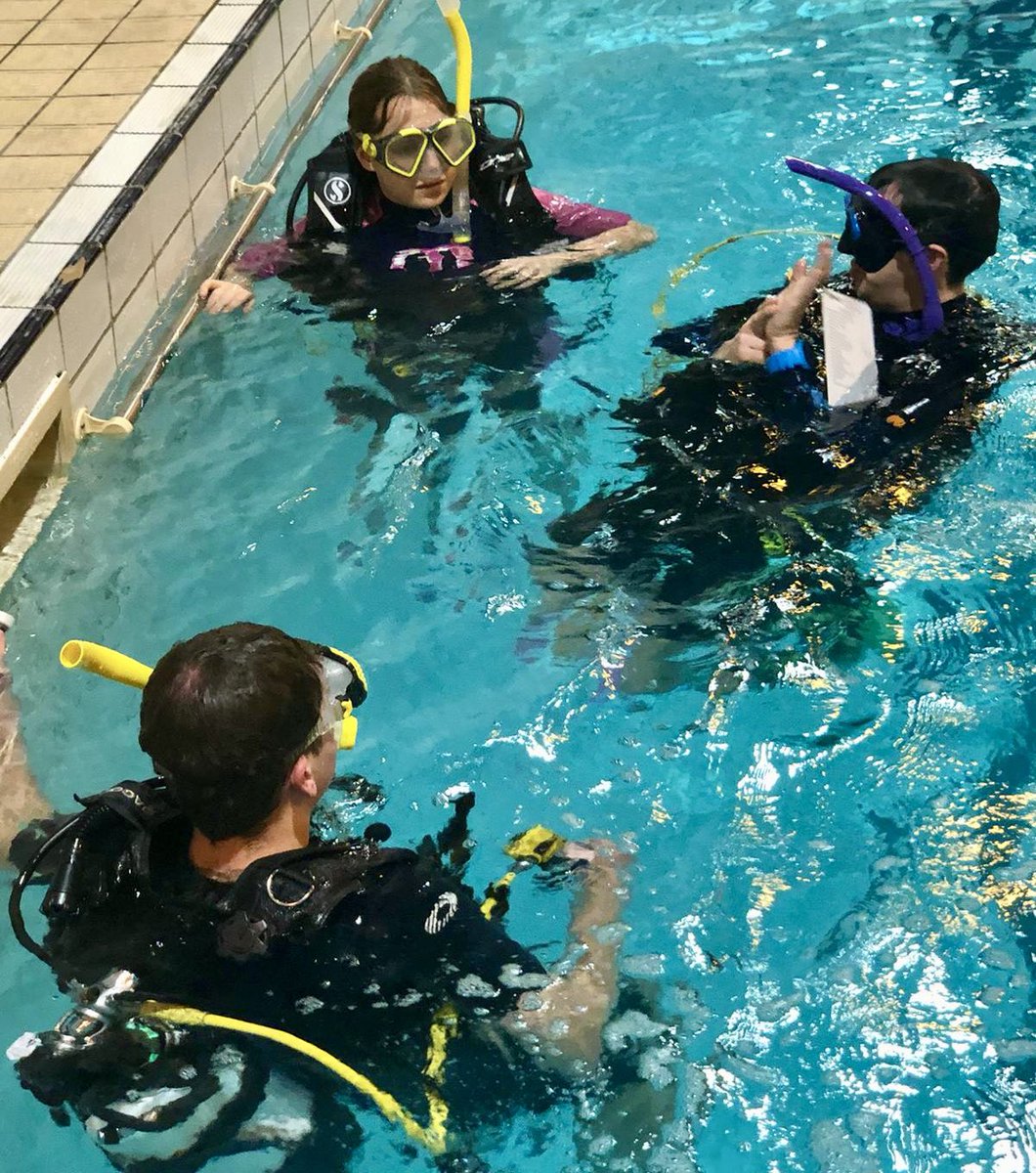 Scubanuts3's tweet photo. It’s been a fantastic evening!

🤿 Callum, Maddison, Damian &amp; Ceara, smashed their second Open Water session! 

🌊 Barry put in the time to prep for his Open Water dives this weekend!

✈️ Alice &amp; James completed their Scuba Review ahead of their holiday. https://t.co/s1qmTcOPBm