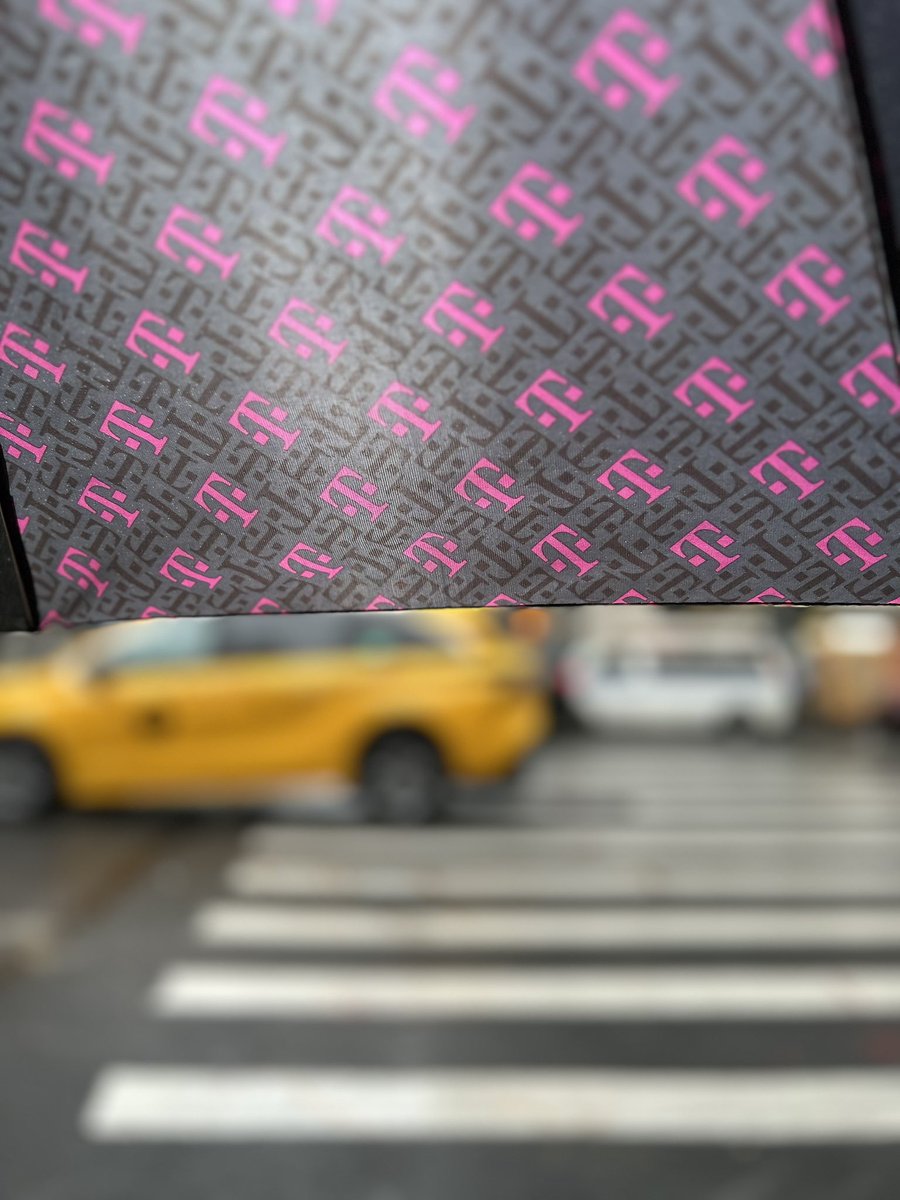 bx_sassy's tweet photo. @TMobile https://t.co/tpl1KicfRx