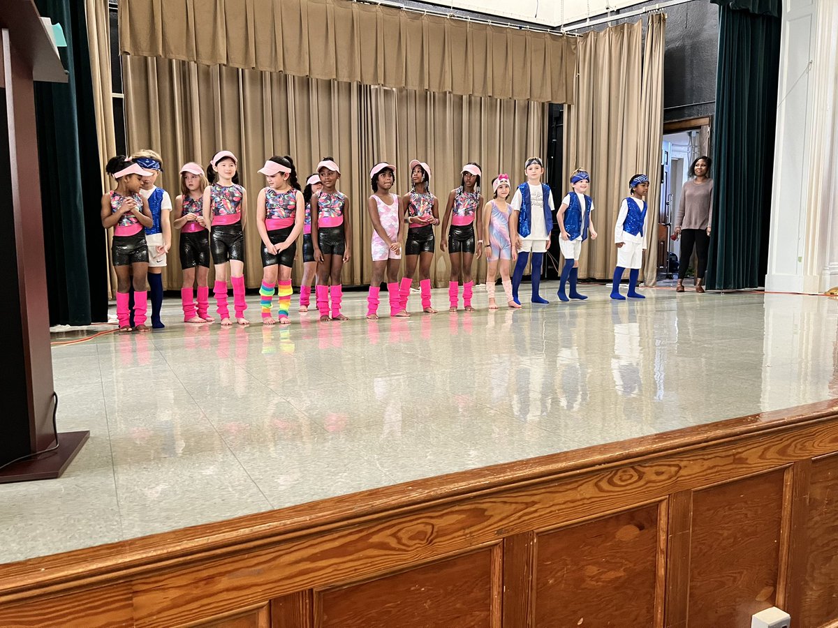 PoweSchool's tweet photo. Our Dance Team did a great job at their performance! https://t.co/srguP4qu27