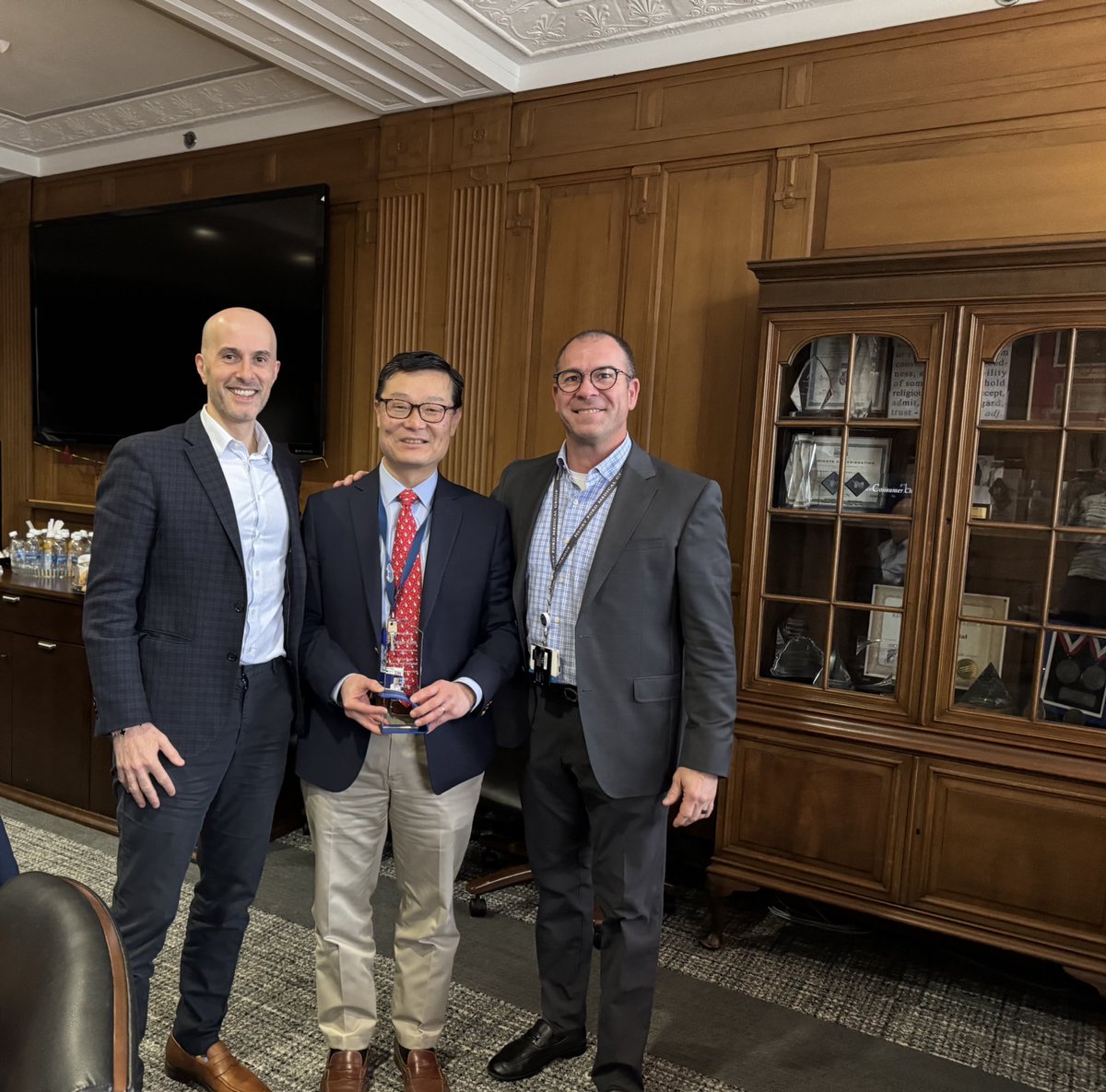 Today Henry Ford Hospital MEC recognized our current Chief of Staff Dean Kim for his outstanding service and leadership. His dedication has been invaluable, and his impact will continue to resonate. Left big shoes to fill, ready to take on the challenge. <a href="/HenryFordHealth/">Henry Ford Health</a>