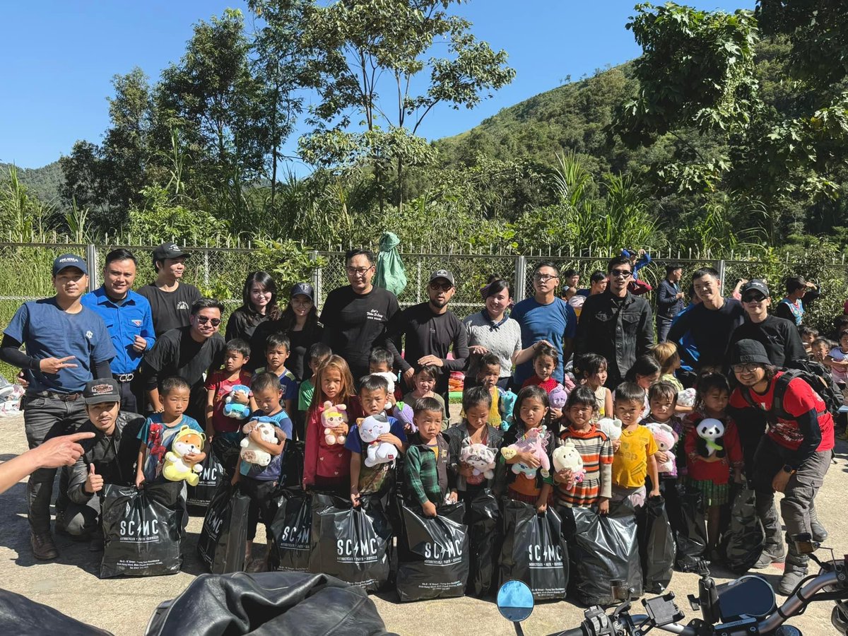 Color Viêt Nam tweet media