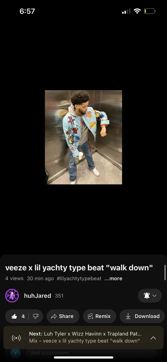 huhjared's tweet photo. veeze x lil yachty type beat "walk down" 

   👇🏻👇🏻👇🏻 Go fw it 👇🏻👇🏻👇🏻
https://t.co/TF3Izd77Tm via @YouTube https://t.co/cHVHMfqImt