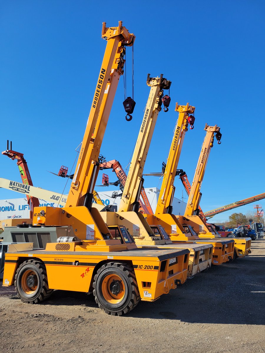 NationalLiftTrk's tweet photo. Need a low-profile lift? Broderson Carry Deck Cranes are highly versatile and ideal for lifting material that requires a compact, low-profile design to maneuver in tight spaces and clear overhead obstacles.

We have units capable lifting up to 18,000 lbs. available to rent or buy https://t.co/nBxD9HCJGL