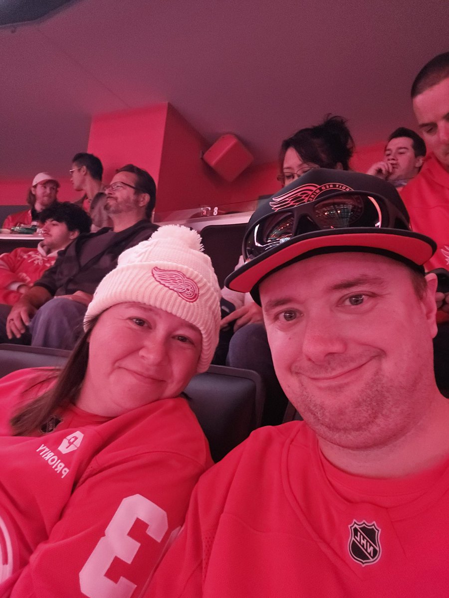 LordWalken's tweet image. Lets do that hockey!!! #LGRW    Pavel Datsyuk HOF night!!!