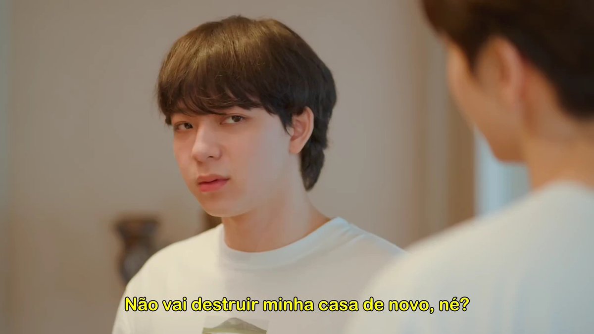 Keilabastosba's tweet photo. Continuo achando errado essa abordagem esse negócio de dívida, mas ele está tentando, para uma pessoa como Johan, é muito difícil abrir os sentimentos de cara, ele quer o North e esse tanto de cafés foi pra passar mais tempo com ele. 🥹
#FoureverYouEP8 #FourEverYou #MasBas https://t.co/idyx2x3DMy