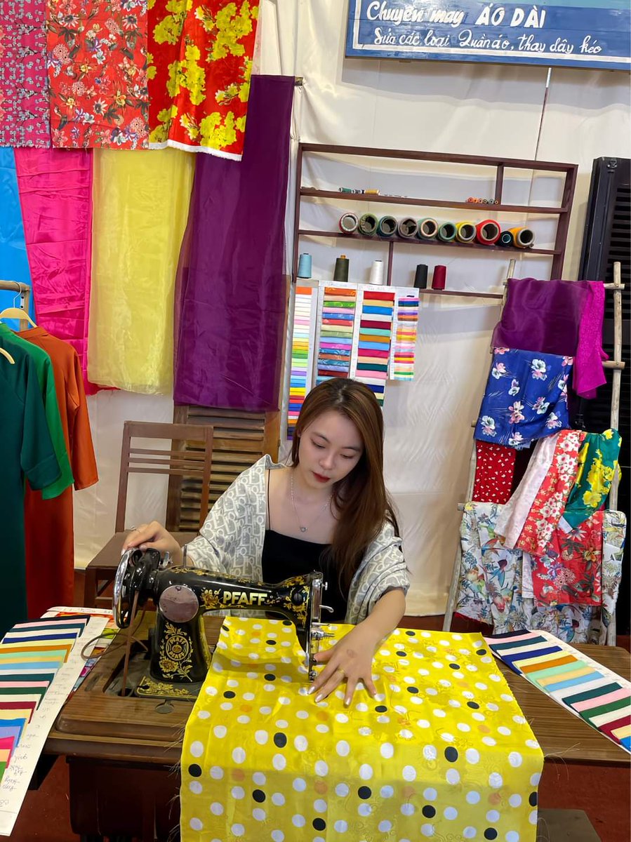 BOX GIRL tweet media