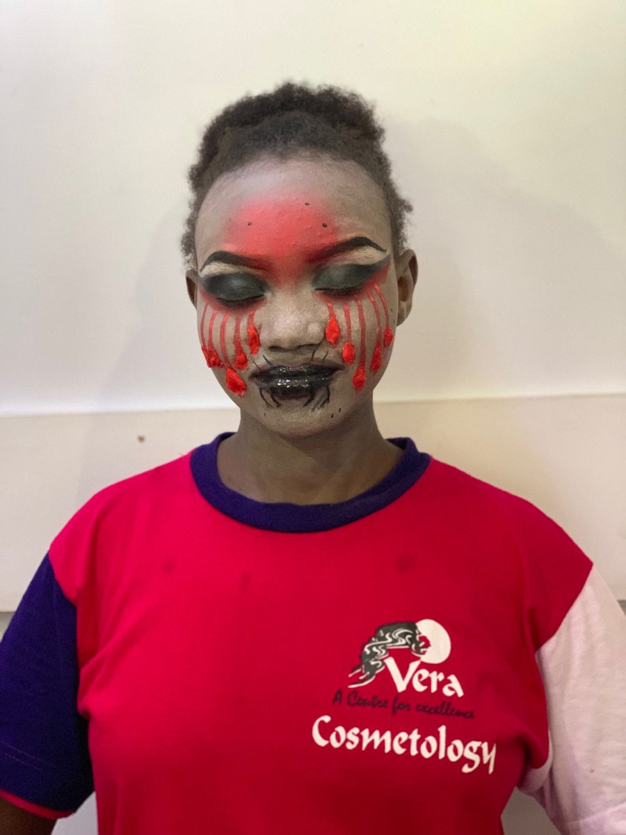 vera_college's tweet image. Learn the craft and express your unique style.

Want to Recreate these looks? Join Vera Beauty and Fashion College to Embrace the Beauty of Perfection and Creativity.

WhatsApp wa.me/254704577577

#VeraBeautyCollege #avantgardemakeup #creativemakeup #beautytherapy