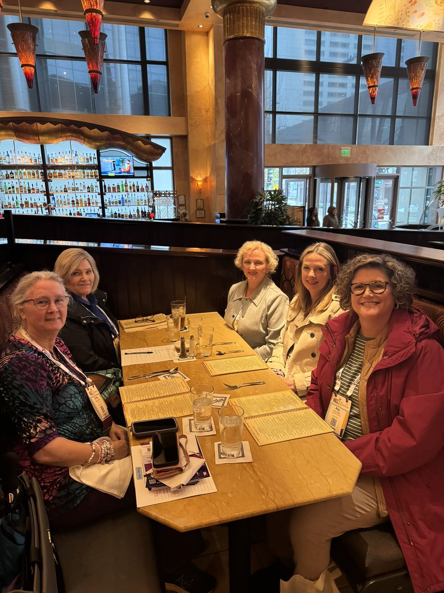 alabamagifted's tweet photo. Networking at its best! #AlabamaGifted at @NAGCGIFTED https://t.co/ooKETX1dvI