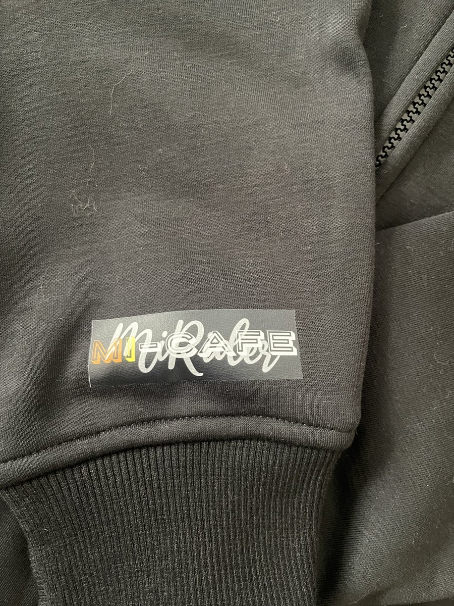 darren_rx8's tweet photo. 先日Mi-cafeさんに行った時に購入したパーカーが届きました😄
デザイン良し！機能性良し！
烏さんに決めてもらったサイズもピッタリ（これ以上太れない🤣）！
これから活躍すること間違い無し！😆
@Mi_nA12_28 
@mi_cafe_101 
@up_place2021 
@judgement0120 
#mi_rider
#mi_cafe
#up_place https://t.co/h7zQUEx66x