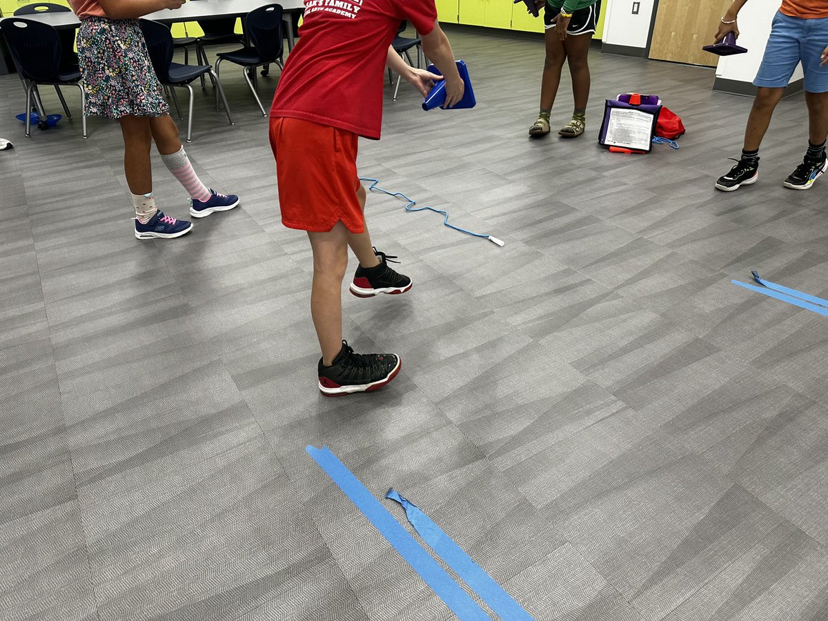 SasquatchPE's tweet photo. 5th grade “Design A Game”  the standard that brings out the rigor with creativity, skill, and exploration! 🫶🏽LOVE THIS LESSON @SasquatchPE  building our Leaders in PE  @TheLeaderinMe https://t.co/ZmKhvjXDQk