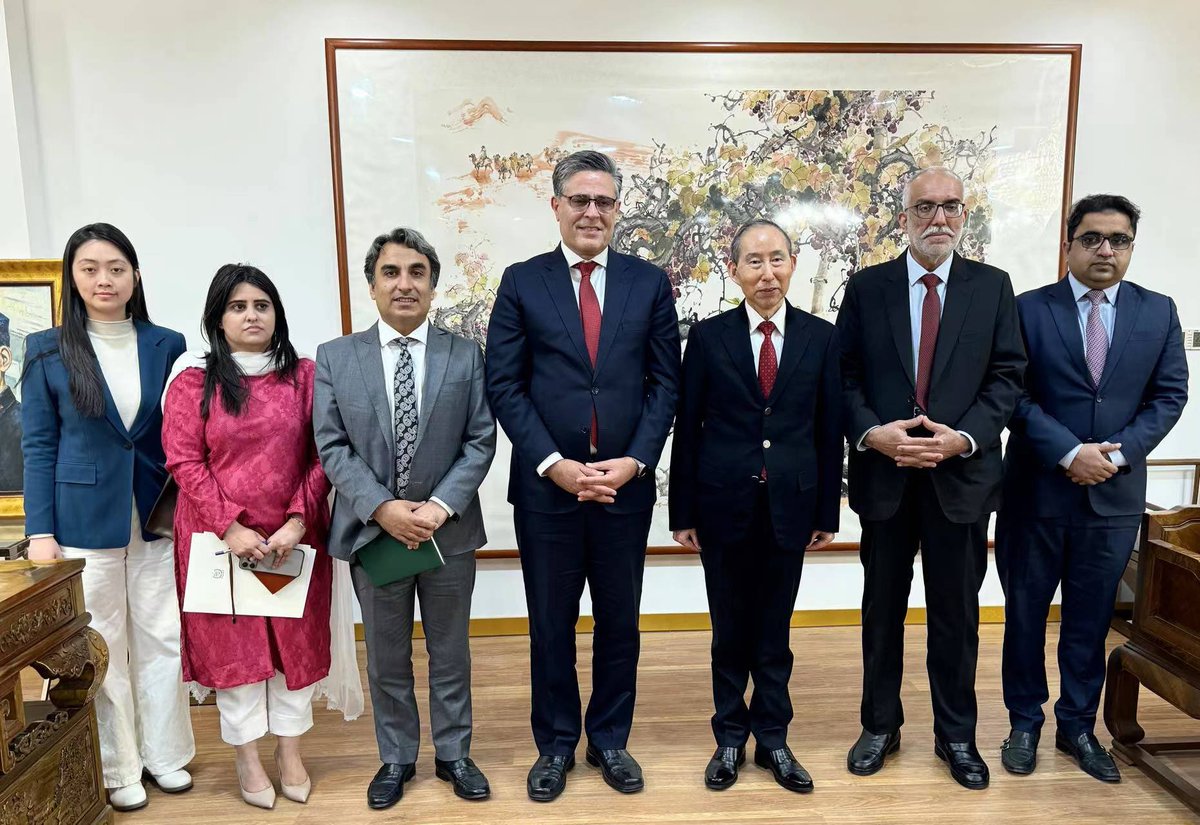 KhalilHashmi's tweet photo. Productive discussions with Mr. Long Yuxiang, Executive Chairman of China International Cultural Communication Centre (CICCC). Recalling the Friendship and Business Reception, we jointly organized during the visit of Prime Minister @CMShehbaz to China this June, we discussed ways to further strengthen multiple facets of our relationship, including trade, investment, art and tourism.
@PakPMO @ForeignOfficePk @CathayPak