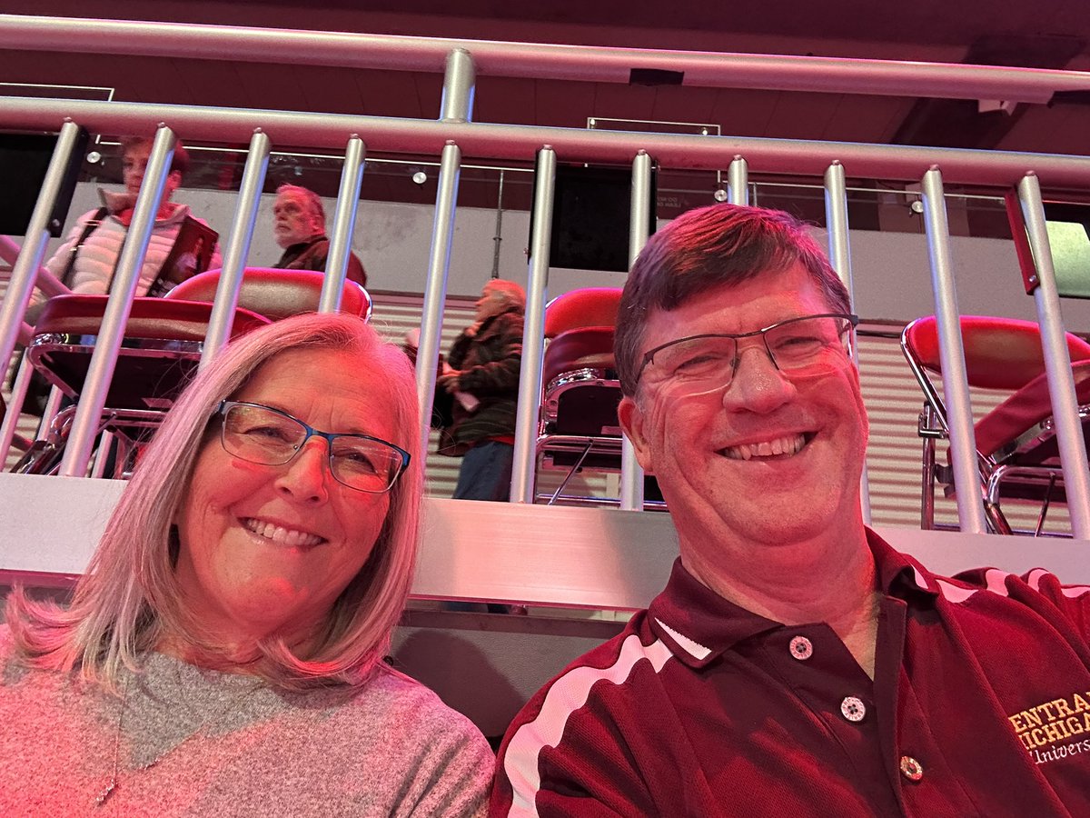 trigifu's tweet photo. Go Cards beat Morehead 
#L1C4 #GoCards https://t.co/vu6DyVO7Sl