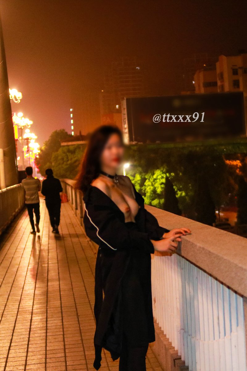夜色下的夫人 https://t.co/ceeQTbkVMv
