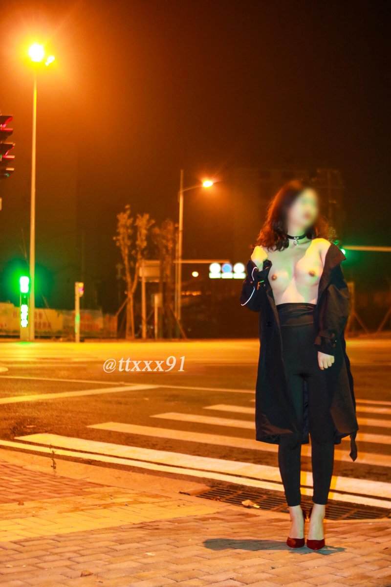 夜色下的夫人 https://t.co/ceeQTbkVMv