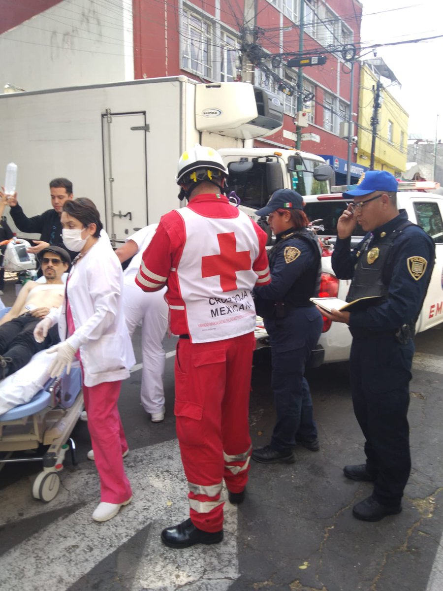 amarilloalarcon's tweet photo. 🔵 #JuezDeControl Vinculó a proceso a agresor del
#Metro #Tacubaya por tentativa de homicidio calificado
La #AutoridadJudicial determinó medida de internamiento y sometimiento a terapia siquiátrica en el CEVAREPSI https://t.co/yjvAht1tXV