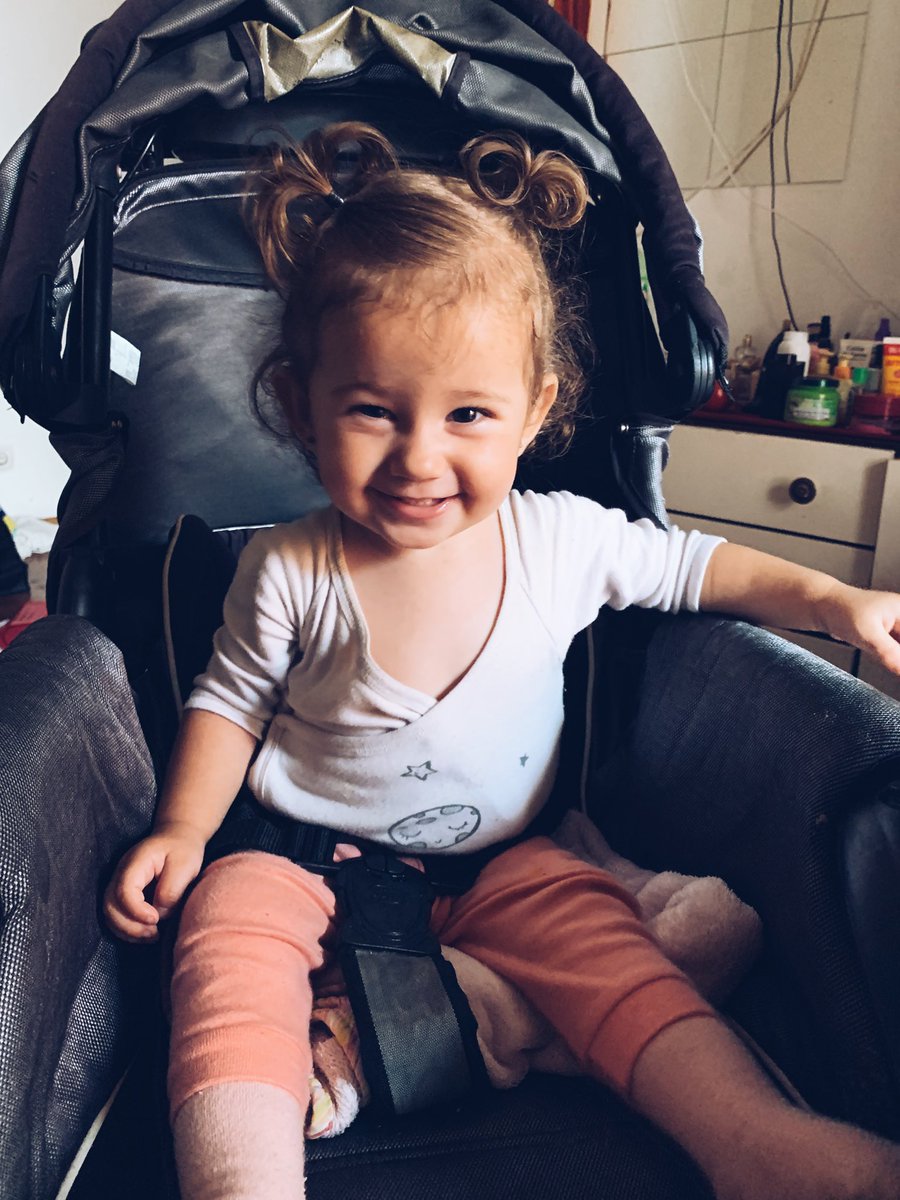 ufwsousaa's tweet photo. okay mas vocês já viram a minha sobrinha? ELA É LINDA!!! https://t.co/N6voXMM7Gm