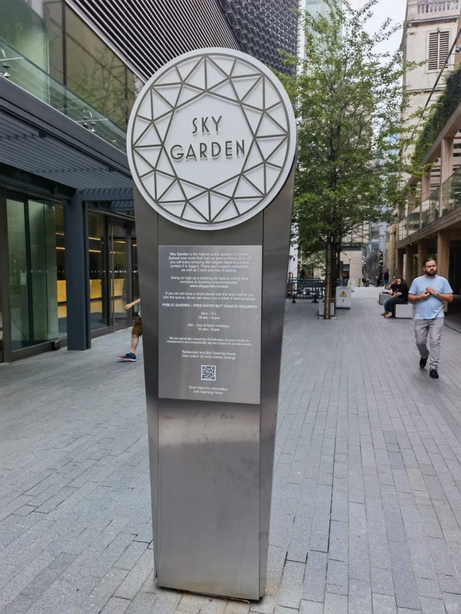 orientalli's tweet image. The interior of the Sky Garden featuring seating areas, visitors, and a view of the skyline through large glass panels.