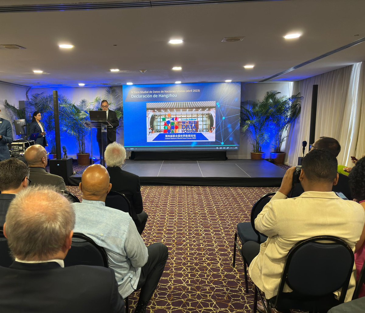 <a href="/Conindustria/">Conindustria</a> <a href="/LuigiPisella/">Luigi Pisella</a> <a href="/aafiuni/">alberto afiuni</a> R.R del <a href="/PNUDVenezuela/">PNUD Venezuela</a>, <a href="/LuisFthais/">Luis Francisco Thais</a> 🗣️ Ventrade no es solo una herramienta de análisis, es una invitación a soñar en grande, a proyectar a Venezuela como un actor clave en mercados globales.