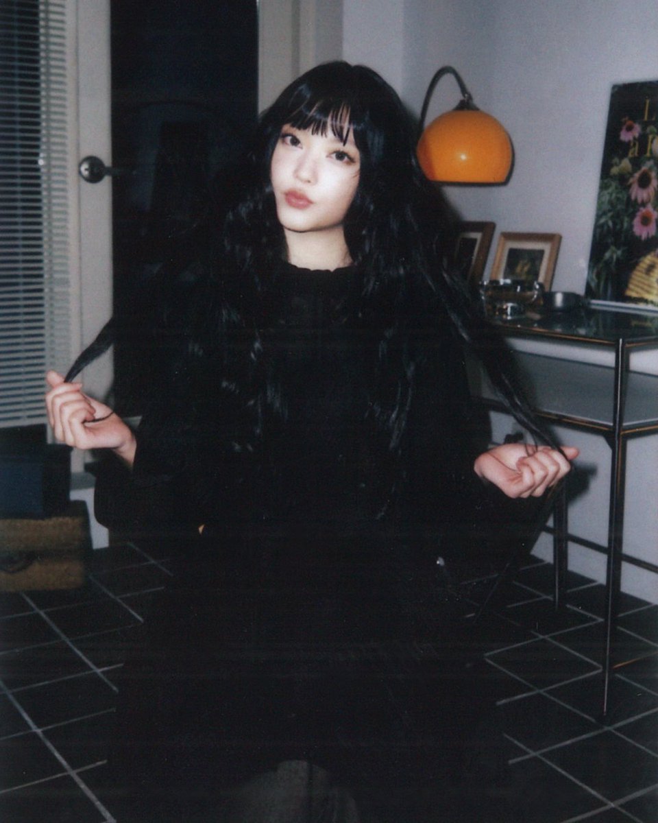 [PHOTO📷]
🛋️

#NewJeans #뉴진스
#By_Jeans
#HAERIN
#NewJeans_is_Everywhere