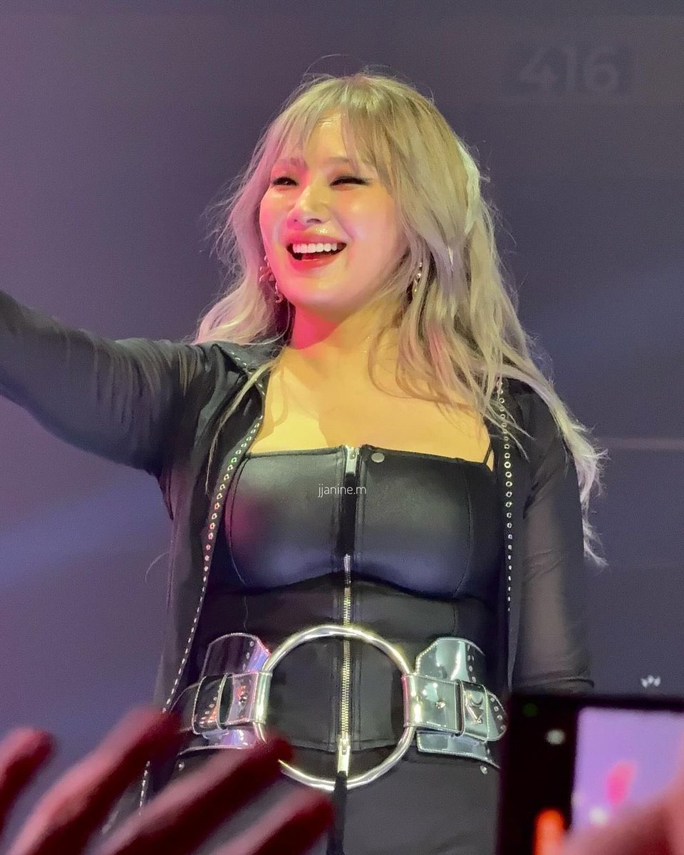 CLTheBaddestFemale tweet media