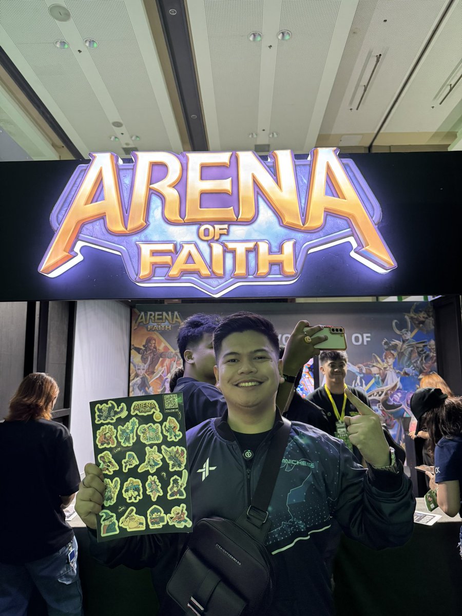 johnfdong's tweet photo. Having so much fun playing @moba_aof right now! #AOFMOBA #YGGPlaySummit https://t.co/8ZeuhWG1kr