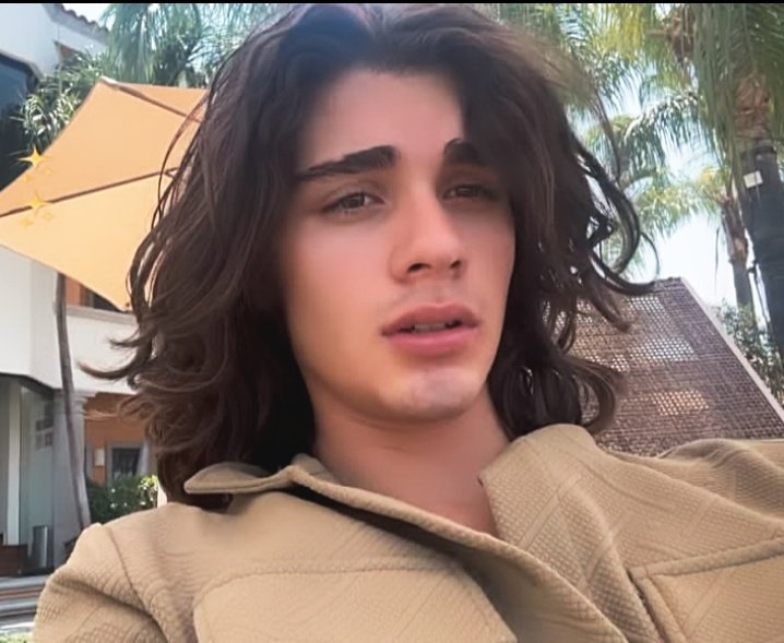 san68022's tweet photo. @BeautyOfertasMx No es tan reconocido en el mundo actoral pero a salido en telenovelas, Santiago Emiliano desde que lo conocí me pareció muy atractivo😮‍💨 https://t.co/qmdW8lfmxq