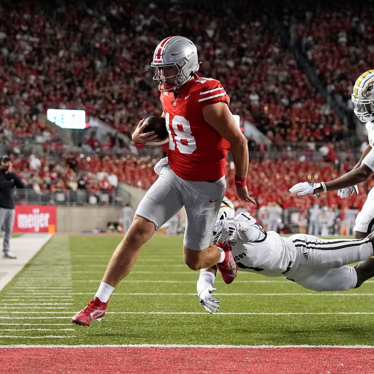 Keller Moten (@kellermoten2025) on Twitter photo I’ll be at Ohio State this Saturday 🌰🌰 #GoBucks <a href="/CoachRLarkin/">Riley Larkin</a> <a href="/nalexanderWJHS/">Coach Alexander</a> <a href="/WalshJesuitFB/">Walsh Jesuit Football</a> <a href="/BradMaendler/">Brad Maendler</a> I’ll be at Ohio State this Saturday 🌰🌰 #GoBucks <a href="/CoachRLarkin/">Riley Larkin</a> <a href="/nalexanderWJHS/">Coach Alexander</a> <a href="/WalshJesuitFB/">Walsh Jesuit Football</a> <a href="/BradMaendler/">Brad Maendler</a>