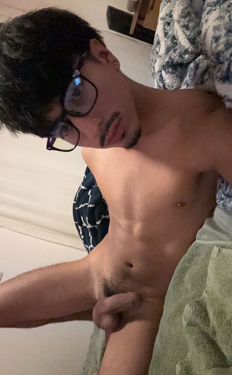 zay tweet media