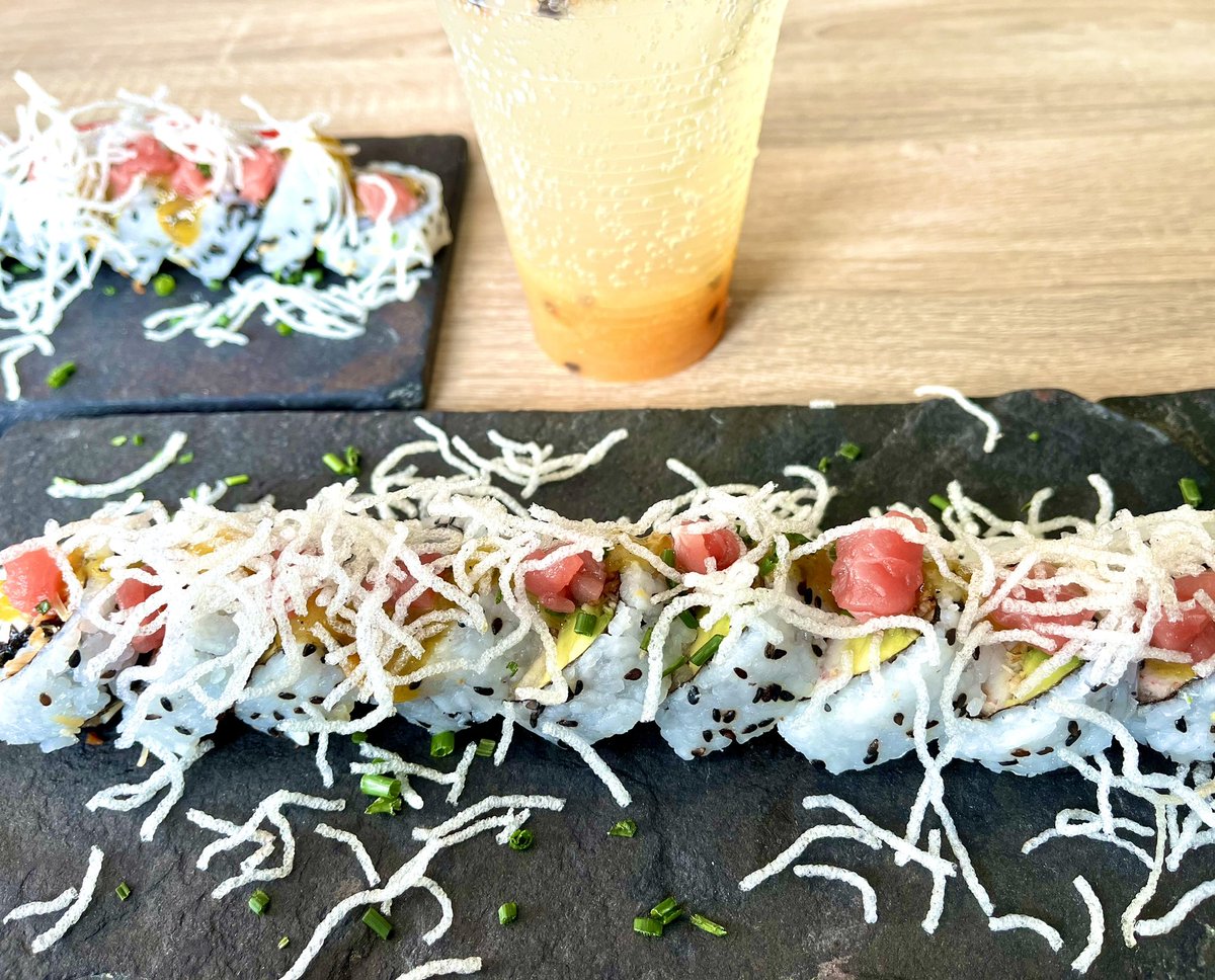 CastriVero's tweet photo. Excelentes participantes!
Casa del Sushi, en Centro Chía y sin fila.
A mi familia y a mí nos encantó.
#sushimaster
@tuliorecomienda https://t.co/pSTZxQqIgC