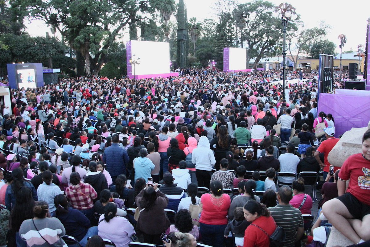 DiputadosPANGto's tweet image. 🔵🟠🟣 En el GPPAN sabemos que legislar por un Nuevo Comienzo es trabajar por la gente. 

La gobernadora @LibiaDennise está demostrando con hechos su
apoyo a las niñas, adolescentes y mujeres de Guanajuato.

¡Presentación de la estrategia #Aliadas !
#EnAccionPodemos